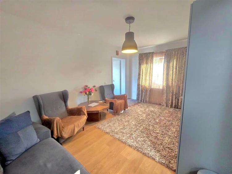 Casă individuală cu 5 camere cu Teren 286 Mp în Moara