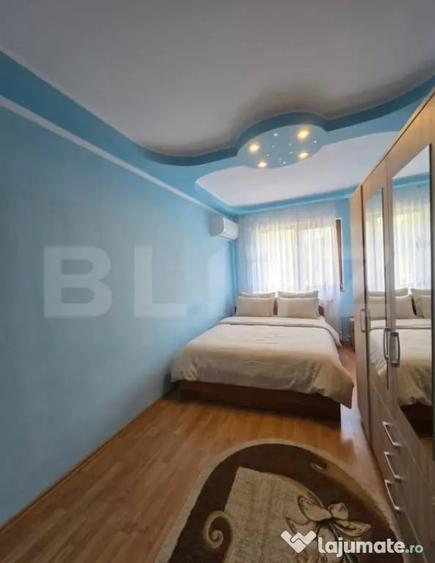 Apartament cu 3 camere decomandat în Micro 40