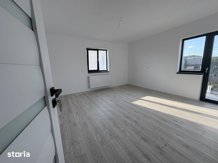 Casă cu 4 camere cu Teren 465 Mp în Miroslava