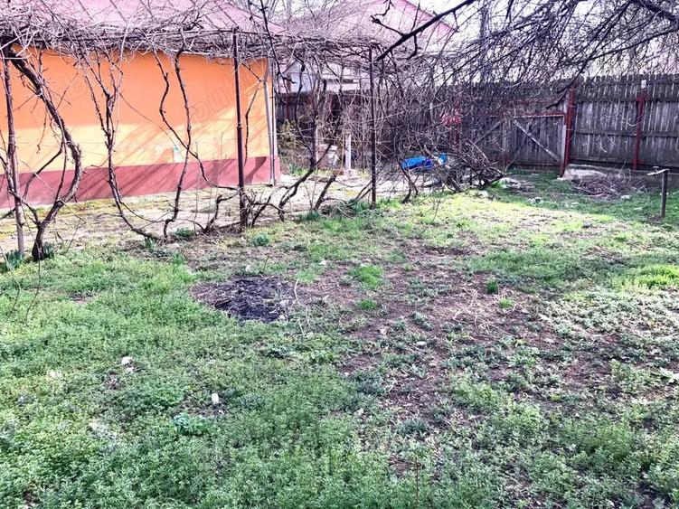 Casă cu 3 camere cu Teren 417 Mp în Prelungirea Ferentari