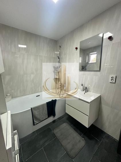 Casă individuală cu 5 camere cu Canalizare în Săcălaz