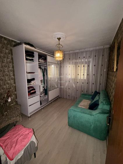Apartament cu 4 camere decomandat, mobilat în Crângași