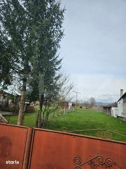 Casă cu 3 camere cu Teren 2766 Mp în Batoș