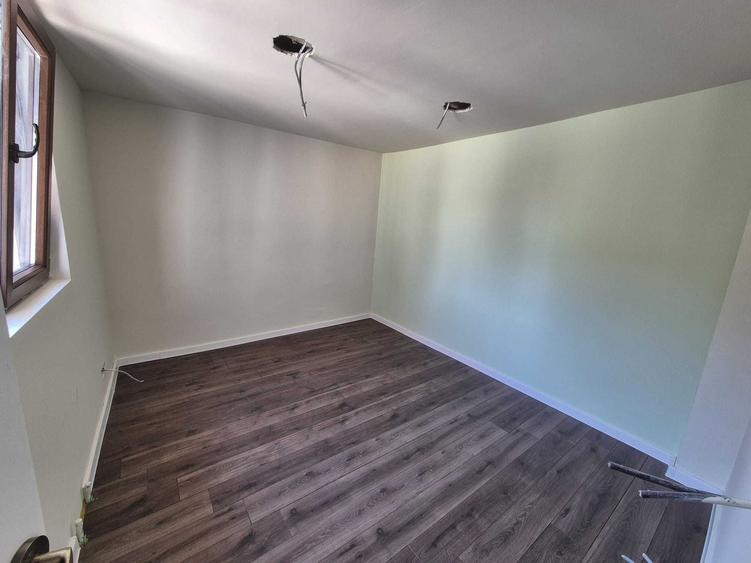 Casă cu 2 camere cu Teren 80 Mp în Central