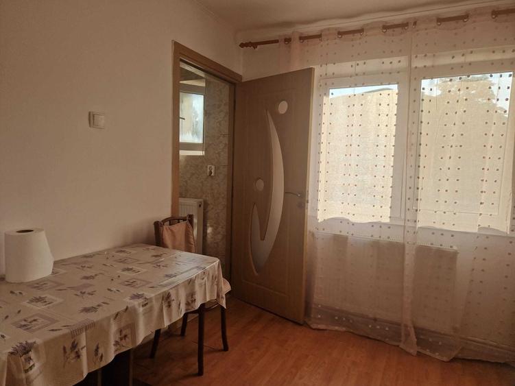 Apartament cu 2 camere decomandat în Exterior Vest
