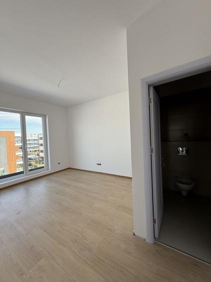Apartament cu 3 camere decomandat în Theodor Pallady