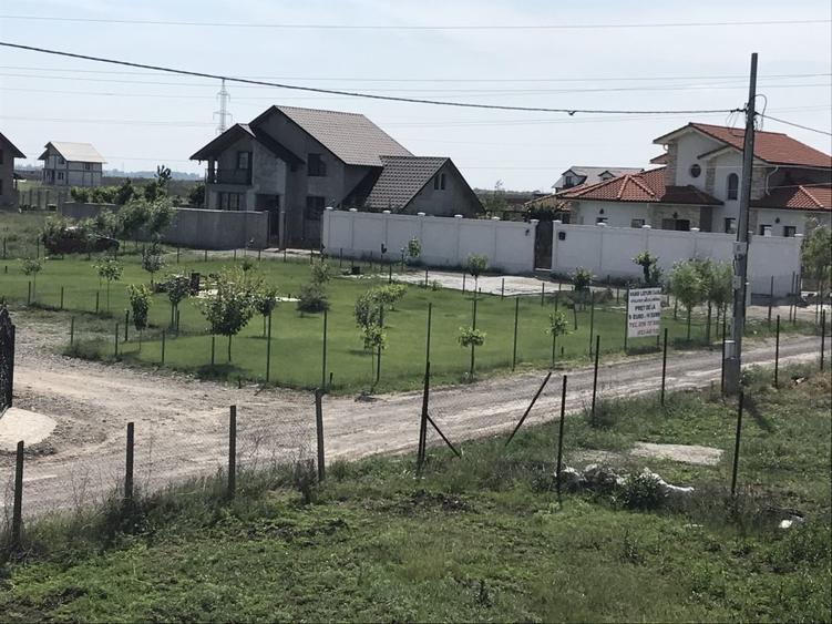 Vand loturi pentru casa - 7