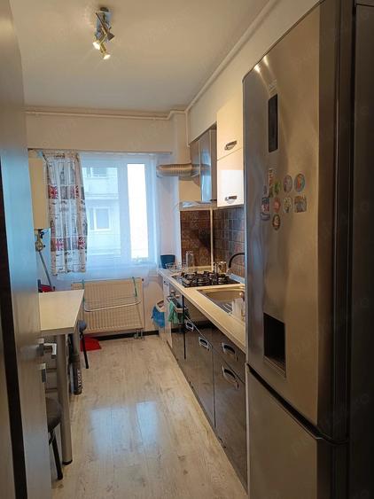 Apartament cu 2 camere decomandat în Berceni