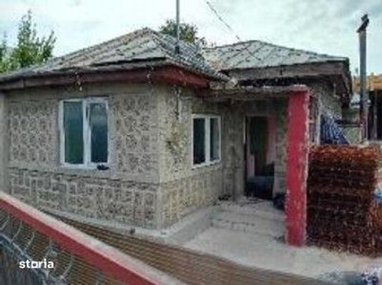 Casă cu 3 camere cu Teren 281 Mp în Central