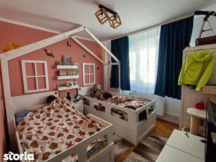 Apartament cu 3 camere decomandat, mobilat în Șagului