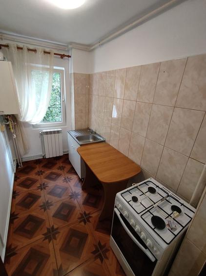 Apartament cu 2 camere semidecomandat în Alecu Russo