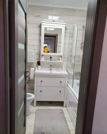 Casă individuală cu 4 camere cu Garaj în Central