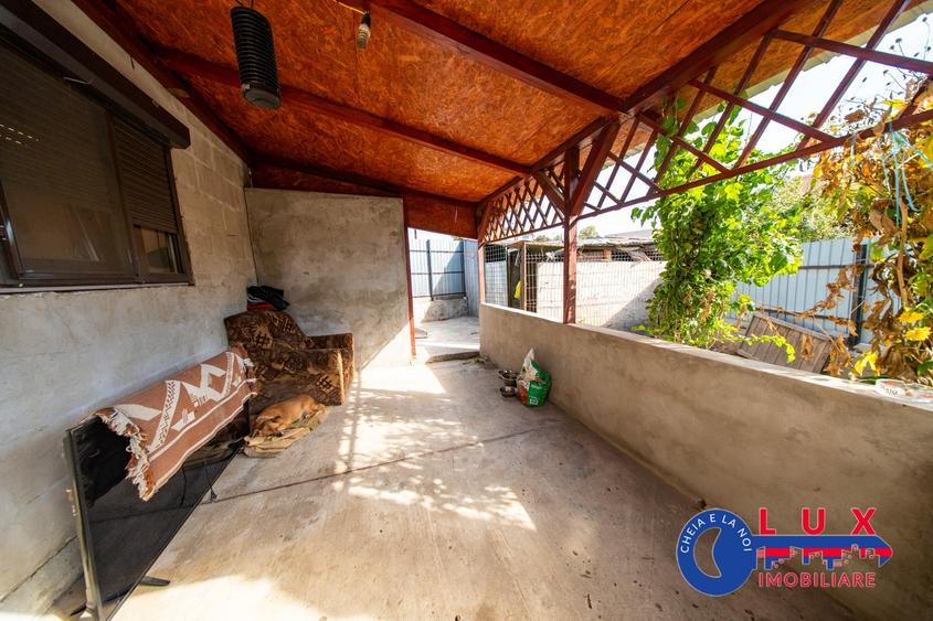 Casă individuală cu 4 camere cu Teren 187 Mp în Monumentului