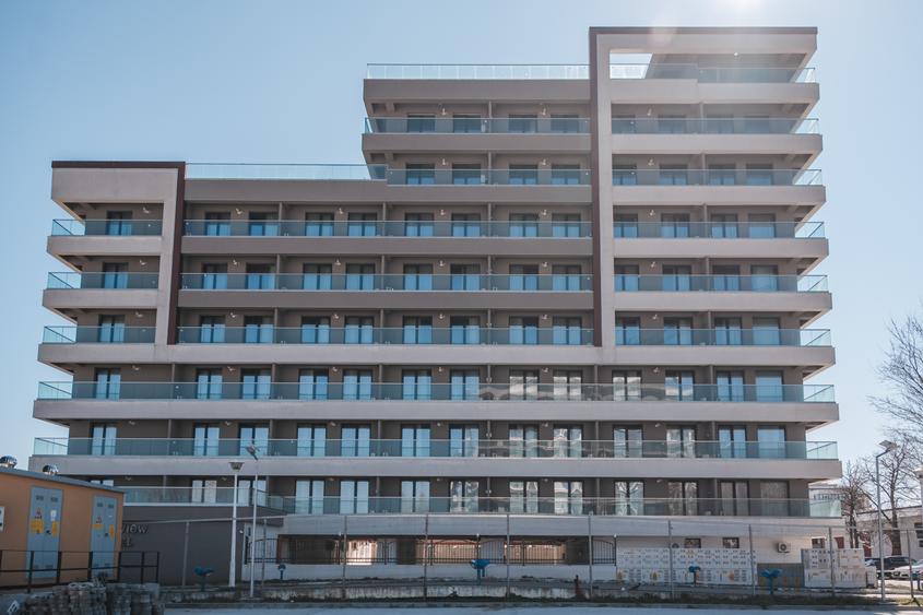 Apartament cu 2 camere decomandat, mobilat în Mamaia