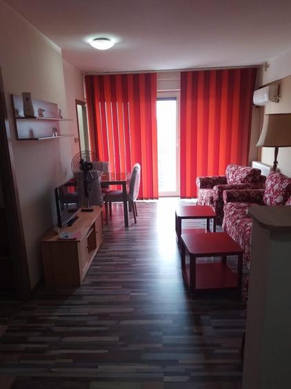 Garsonieră decomandată în Central