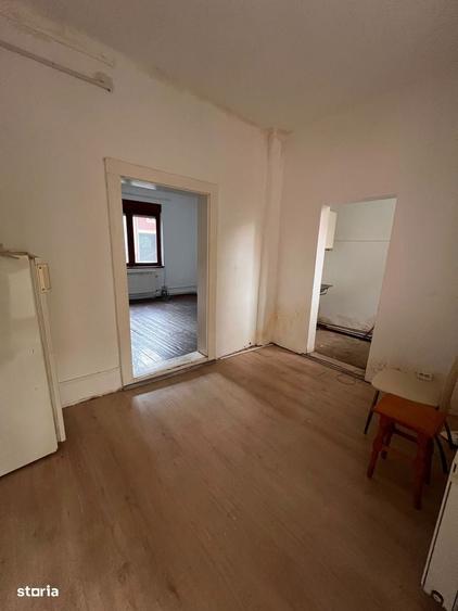 Casă cu 4 camere cu Teren 446 Mp în Craiter