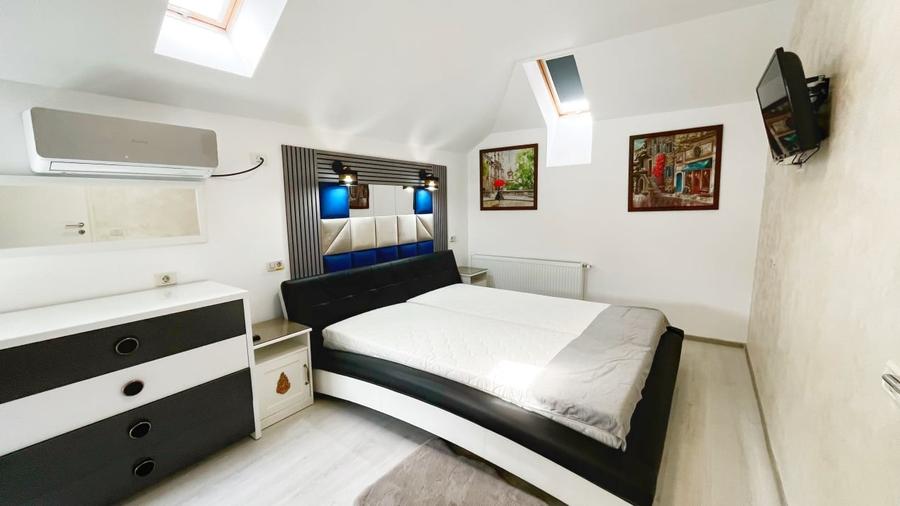 Apartament cu 3 camere în zona Centrală/ Strada Lungă - 1