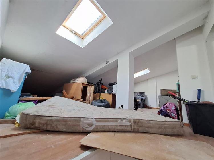 Apartament cu 2 camere decomandat în Nicolina