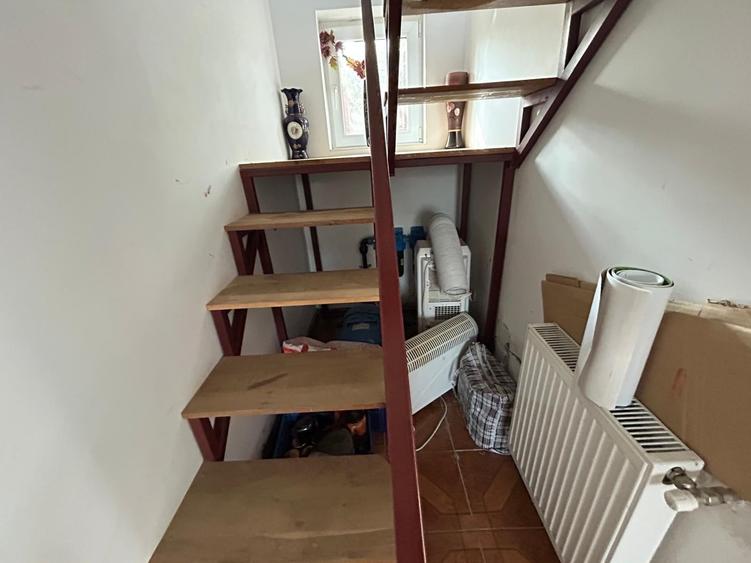 Casă individuală cu 3 camere cu Teren 350 Mp în Valea Adâncă