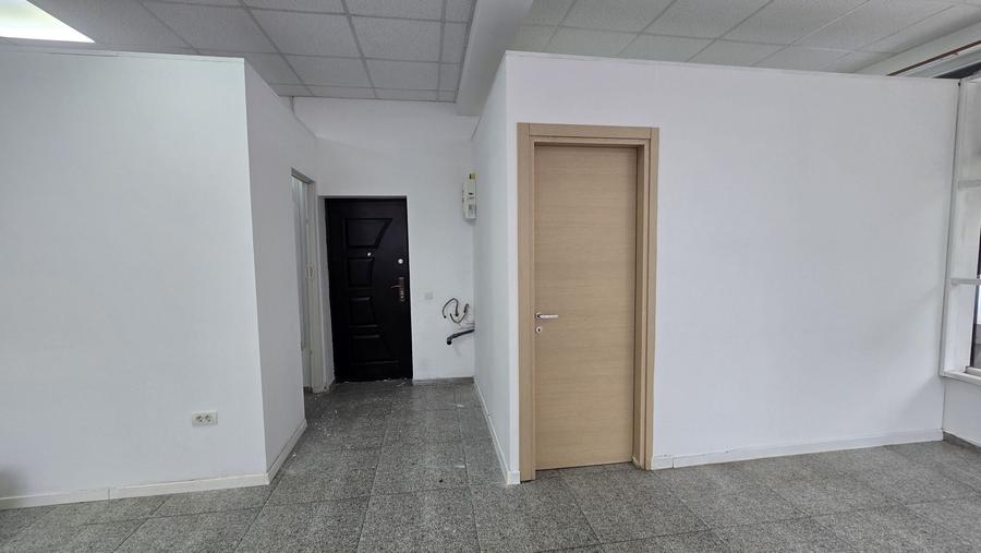 Spațiu comercial, de 55 mp, în Chiajna