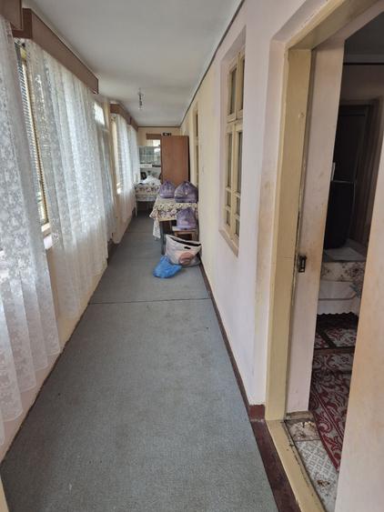 Casă cu 3 camere în Gropșani