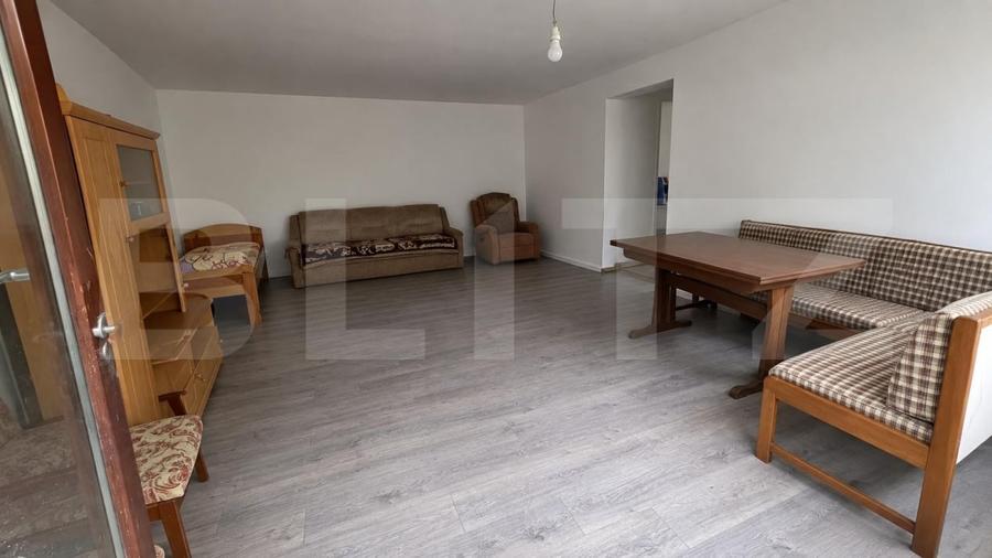 Casă individuală cu 6 camere cu Canalizare în Sibișel (Beriu)