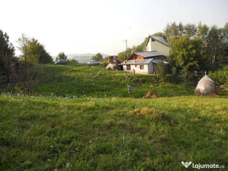 Teren de 1223 mp, în Lac de Verde