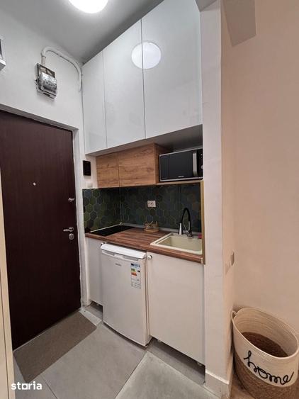 Studio cochet/ Moxa/ Ultracentral/ Romana/ Impecabil/ AC - 10