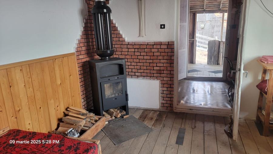 Casă cu 2 camere în Muntele Bocului