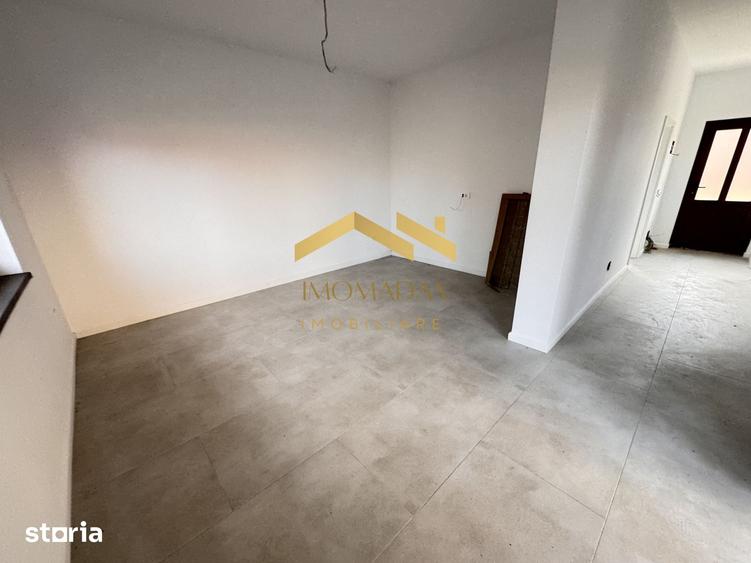 Casă cu 4 camere cu Teren 250 Mp în Sânmihaiu Român