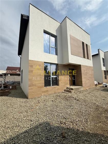 Vila individuala 5 camere ~ 3 bai ~  Teren 300 mp - 1