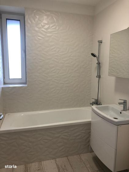 Apartament cu 2 camere decomandat în Soarelui — fotografia 1