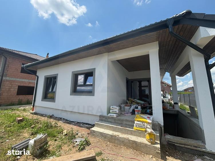 Casă cu 4 camere cu Teren 430 Mp în Cristian