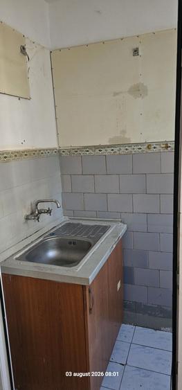 Apartament cu 2 camere nedecomandat în Primăverii