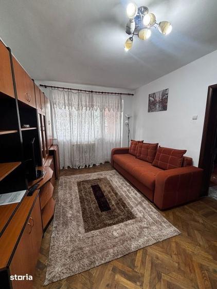 Apartament cu 2 camere semidecomandat în Giulești