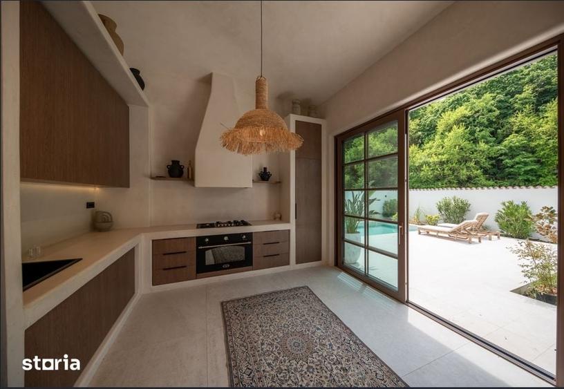 Casă cu 5 camere cu Teren 750 Mp în Gruiu
