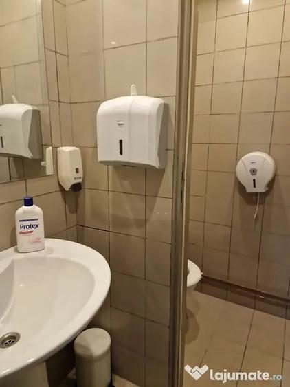 Spațiu comercial, de 79 mp, în Universitate
