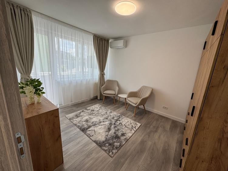 Apartament cu 3 camere decomandat, mobilat în Tineretului