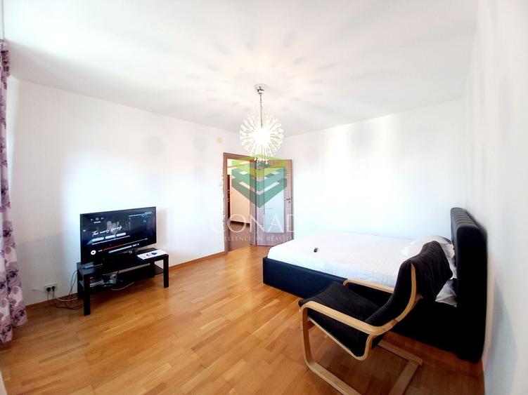 Apartament cu 4 camere decomandat, mobilat în Băneasa
