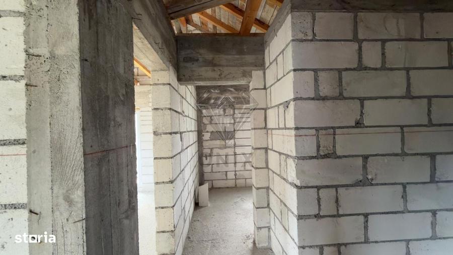 Casă cu 4 camere în Secăria
