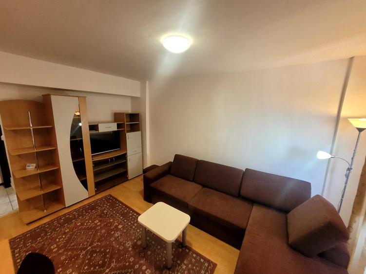 Garsonieră decomandată în Dosu Bricii