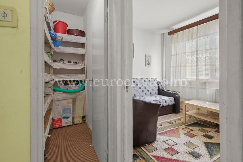 Apartament cu 3 camere decomandat în Central