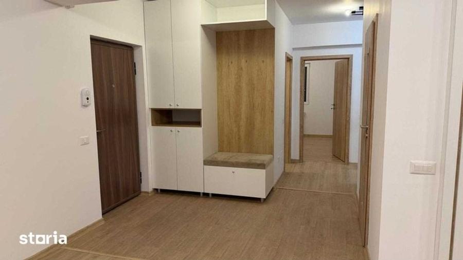Apartament cu 3 camere decomandat în Dobroești