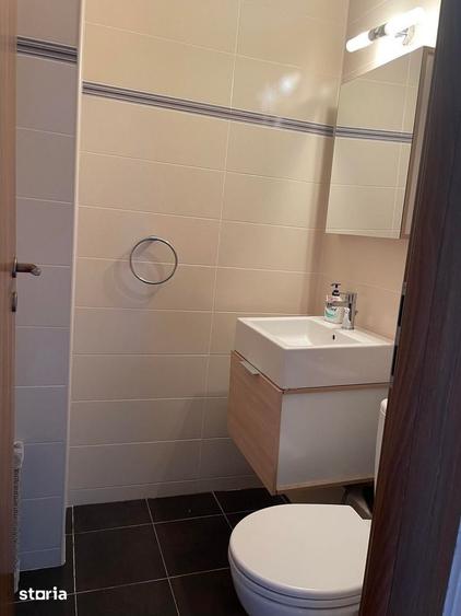 Apartament cu 3 camere decomandat în Colentina
