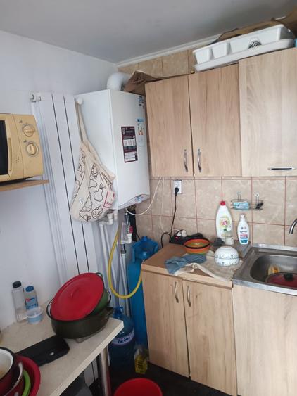 Casă cu 2 camere cu Teren 4500 Mp în Mirău