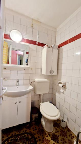 Apartament cu 2 camere semidecomandat, mobilat în P-ța Muncii