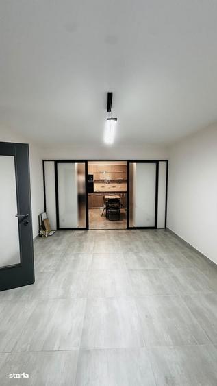 Casă cu 4 camere în Săsar