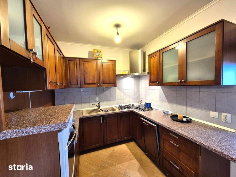 Apartament cu 3 camere în Est