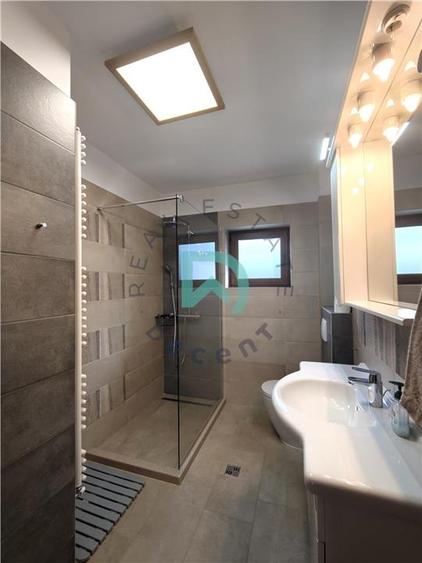 Închiriez 3 camere, Centrul Istoric, Brașov - 25