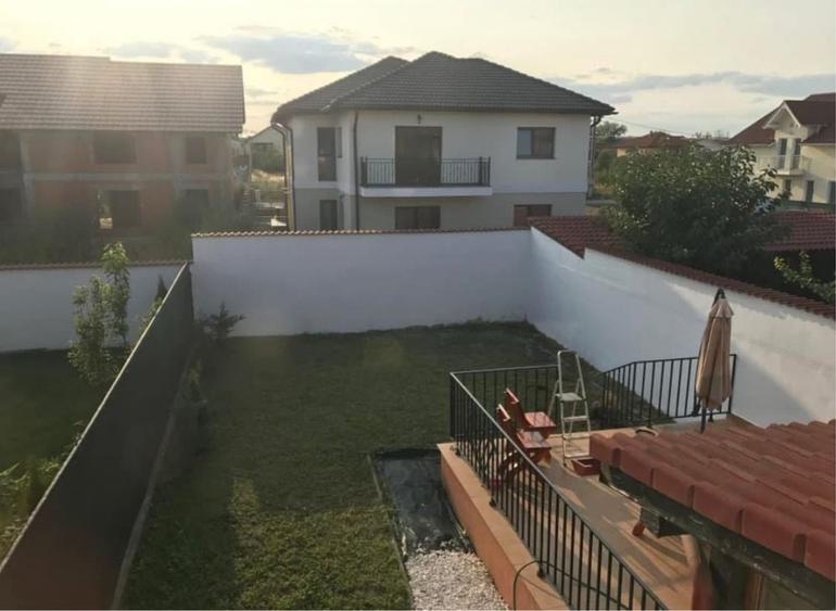 Casă cu 4 camere cu Teren 300 Mp în Braytim